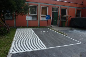 Akadálymentes parkoló